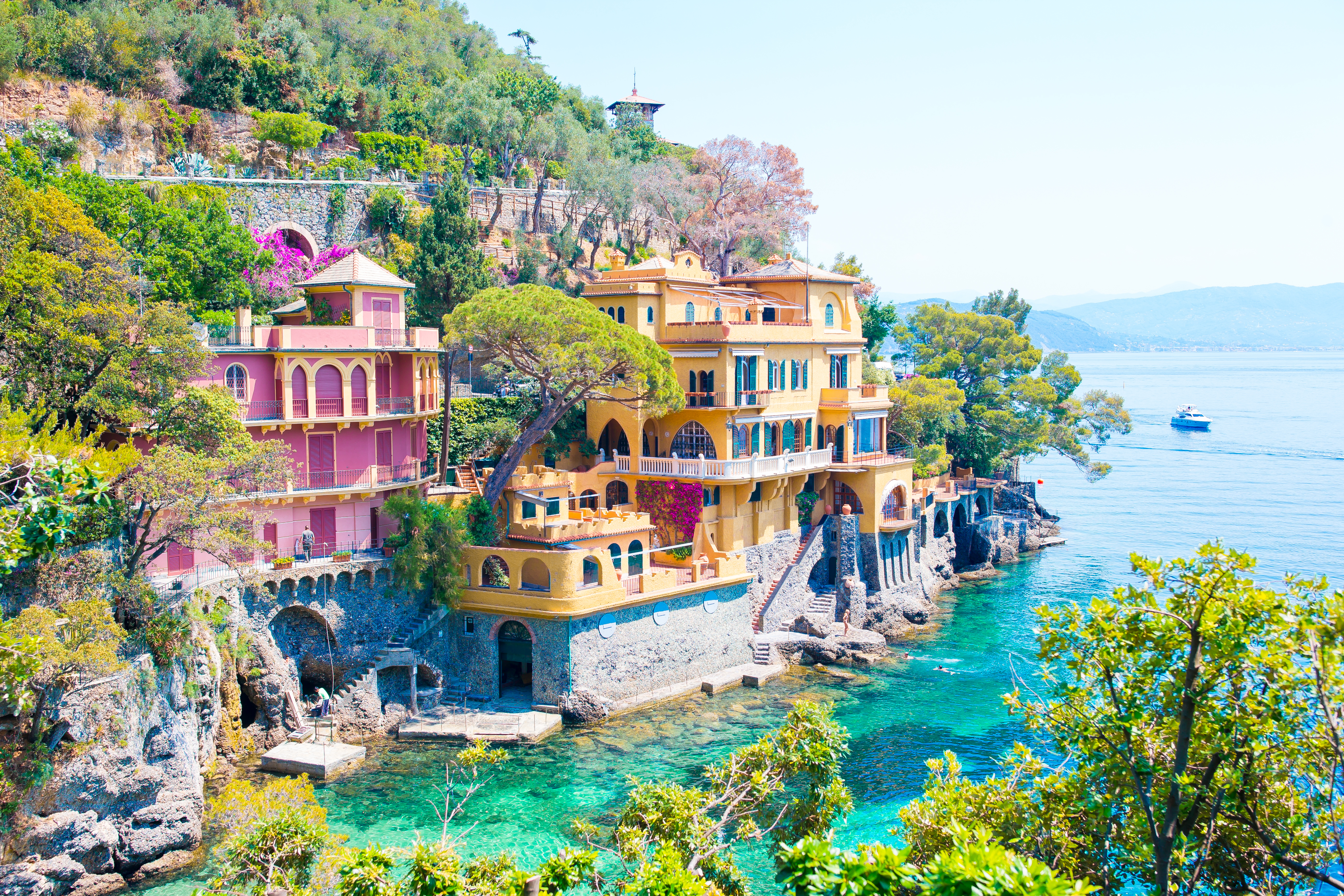 beautiful_sea_coast_with_colorful_houses_in_portof_2025_02_11_22_45_28_utc_1.jpg